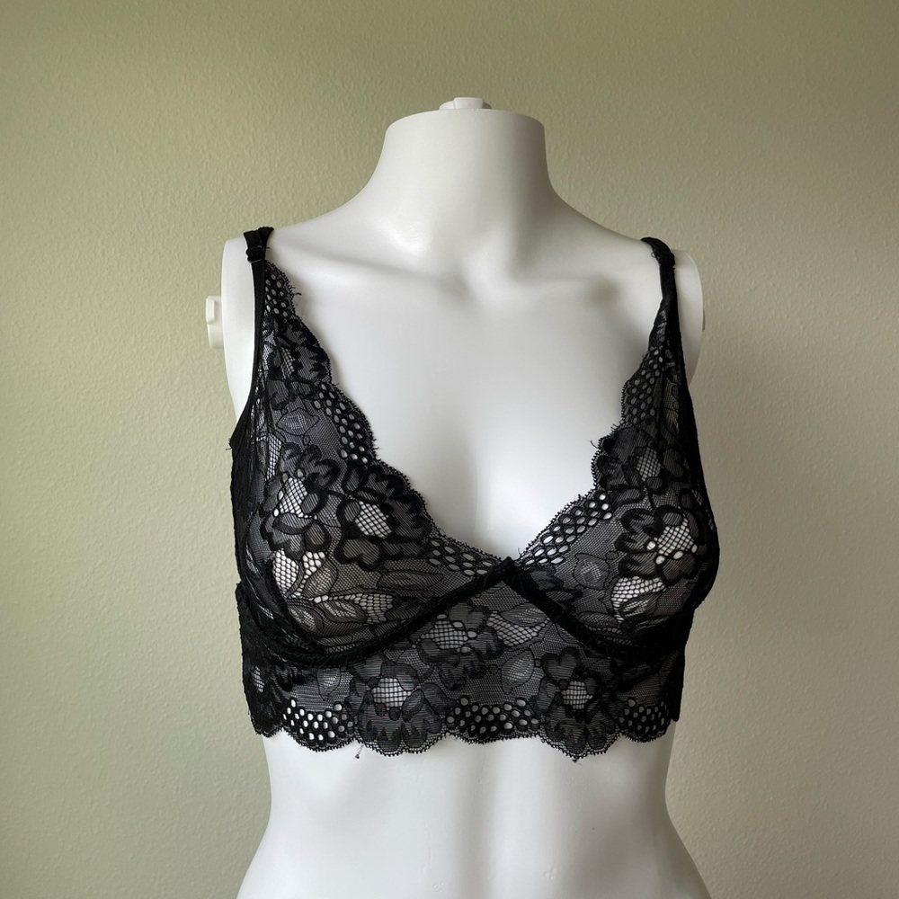 Black lace lingerie bra top